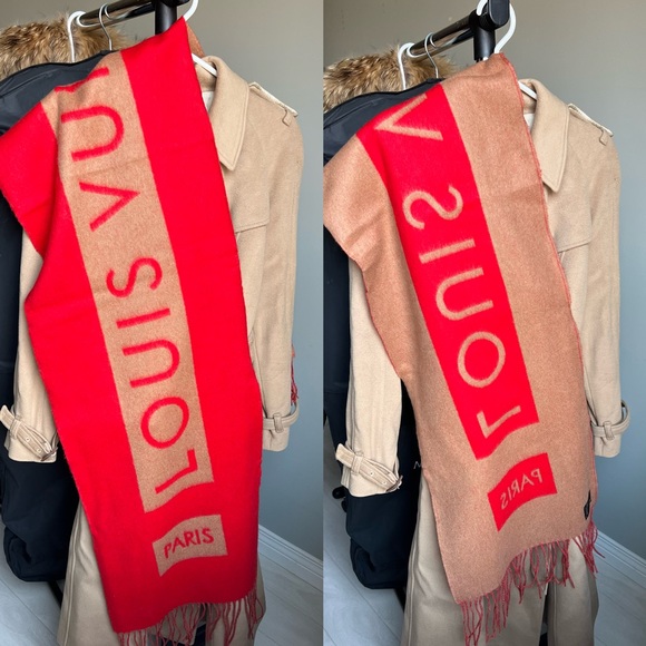 ❌SOLD❌Authentic Louis Vuitton 100% cashmere scarf - Picture 2 of 10